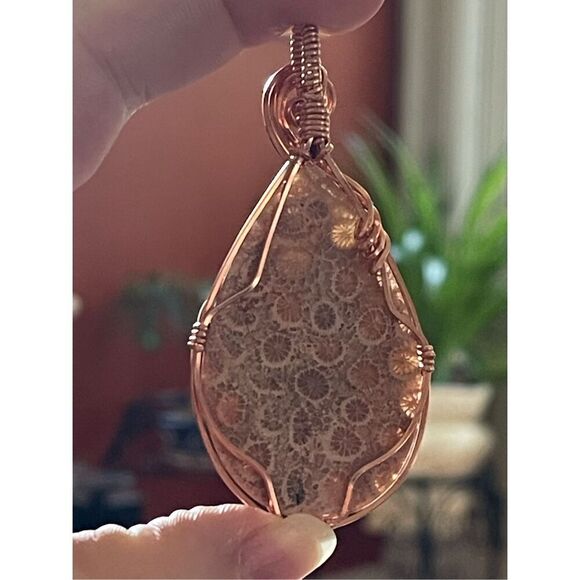 Fossil coral stone crystal wire wrap wrapped pendant copper handmade artisan - Picture 11 of 11
